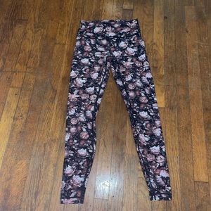 Barely worn lululemon leggings